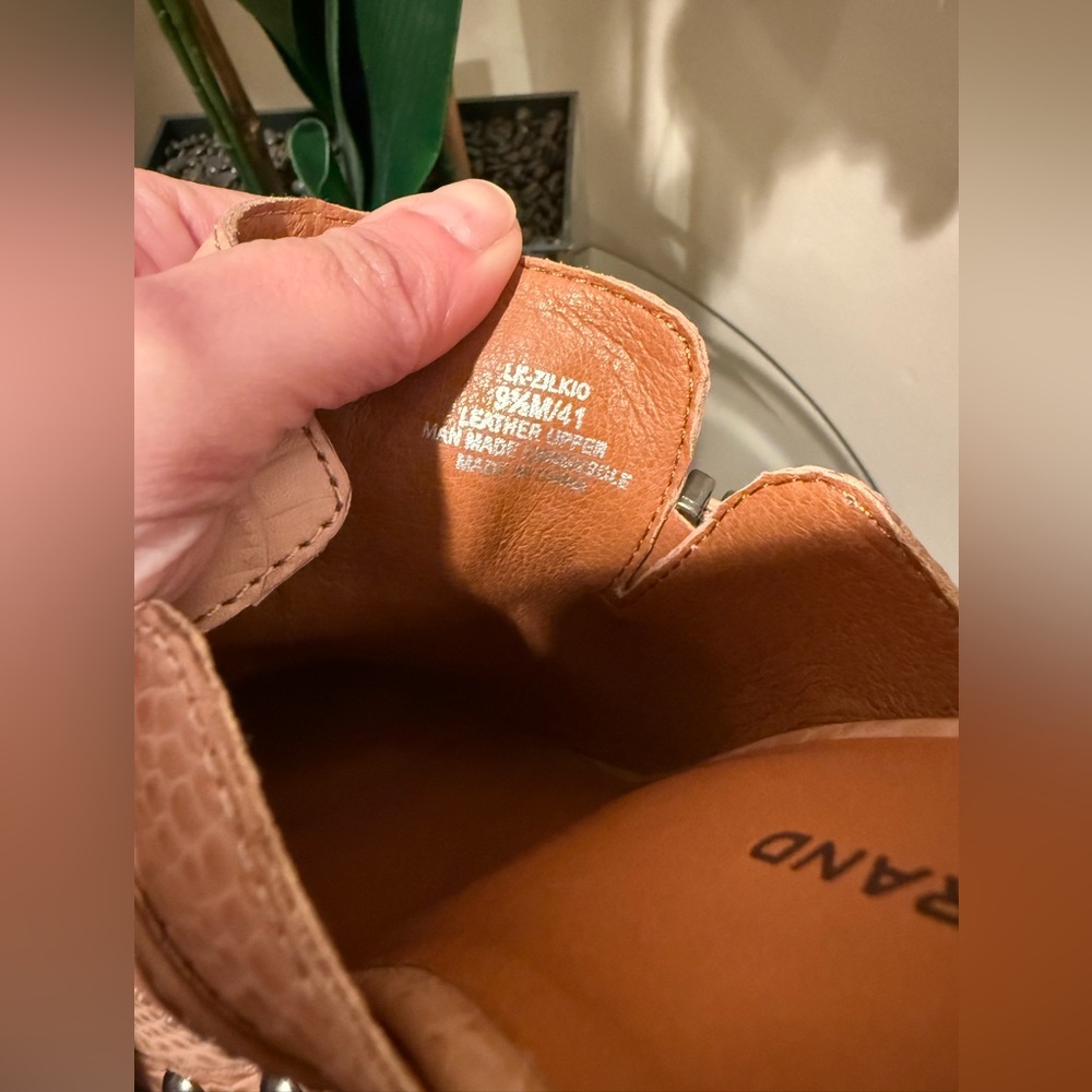 Lucky Brand Leather Wedges - Picture 5 of 12